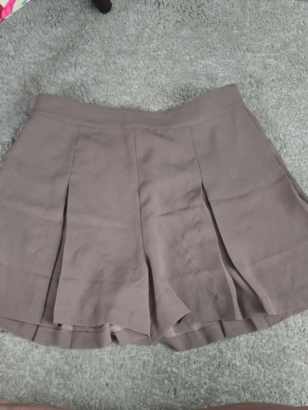 SPANX Carefree Crepe Taupe Pleated Shorts